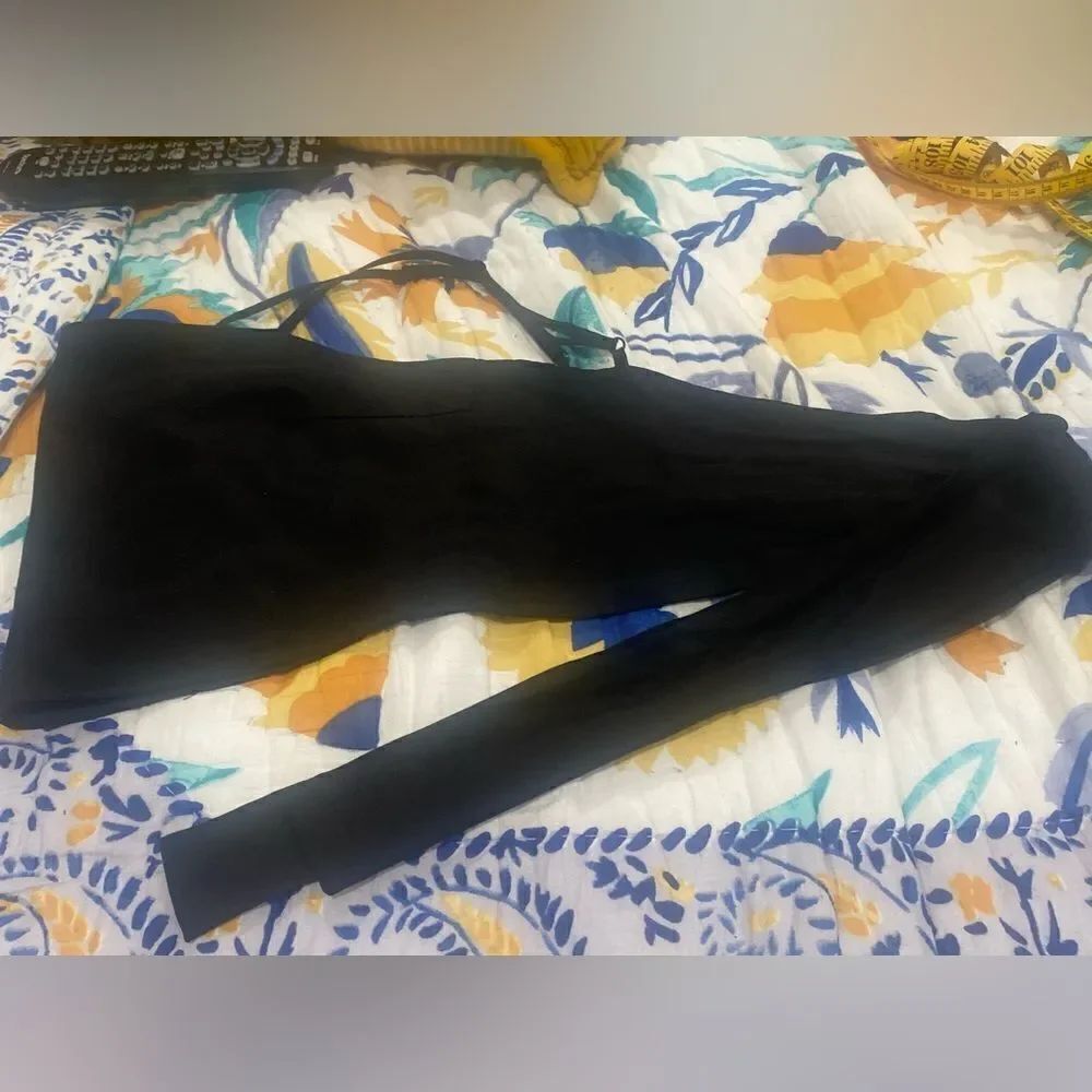 John Galt Crop Open Back/Scarf Tie Spaghetti Strap Black Size O/S(fits 2XS/S) - Picture 6 of 6